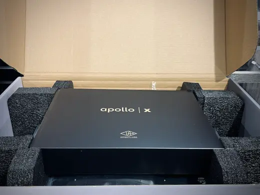 Universal Audio - SPECIAL BUNDLE! UA-APX16/HE 2