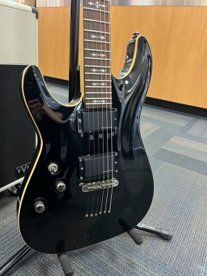 Store Special Product - SCHECTER OMEN-6 BLK LEFT HANDED