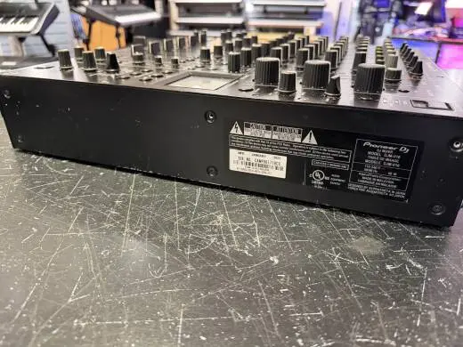 Pioneer DJ - DJM-V10 2