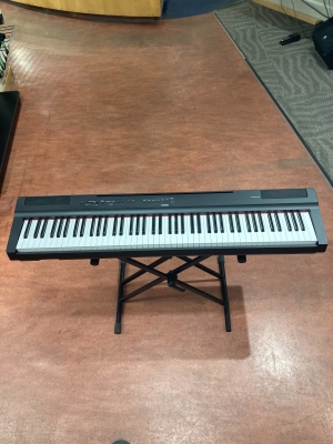 Gear Hunter | Yamaha P125A Black Digital Piano