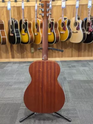 000JR-10e Shawn Mendes Custom Artist Edition Guitar with Gigbag 2