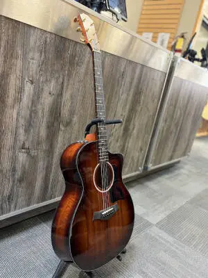 Taylor Guitars - 224CE-K DLX 2