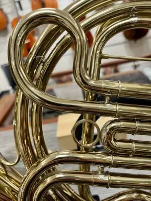 Amati - AHR321 - Single French Horn 2