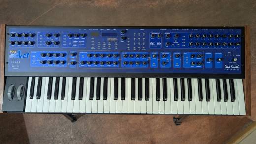 DAVE SMITH - POLY EVOVER KEYBOARD