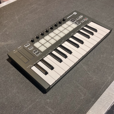 Gear Hunter | Novation - LAUNCHKEY MINI3