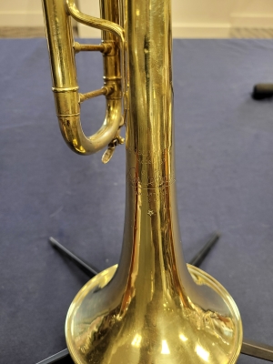 Bach - LT180-37 Lacquer Bb Trumpet 3