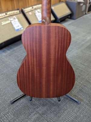 Martin Guitars - 000JR-10 6