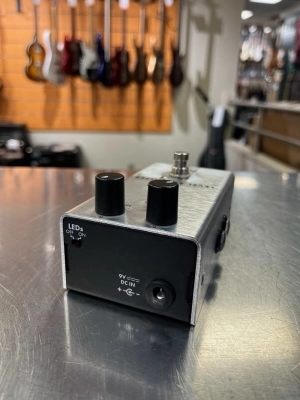 Fender Level Set Buffer Pedal 2