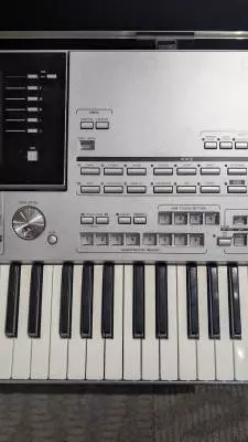 YAMAHA - TYROS 5 61 KEY ARRANGER/WORKSTATION 2