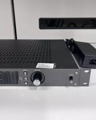 Universal Audio - UA-APX16 2