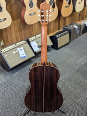 Alhambra Guitarras - LINEA PRO 4