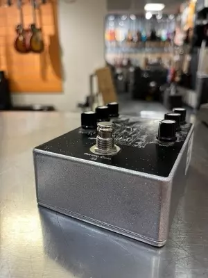 Ground FX Burning Sunn Preamp/Distortion 5