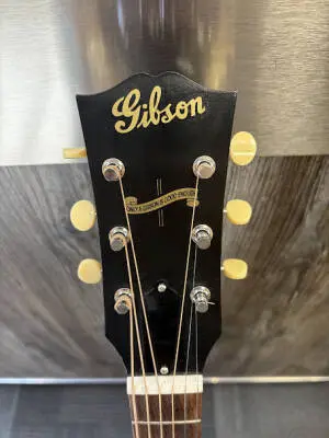 Gibson - 1942 BANNER J-45 - VINTAGE SUNBURST 2
