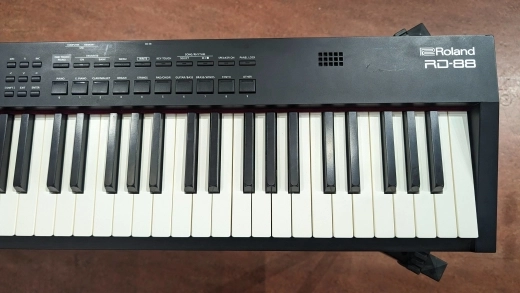 Roland RD-88 2