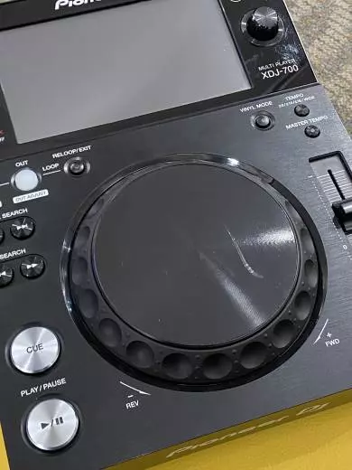 Pioneer DJ XDJ-700 2