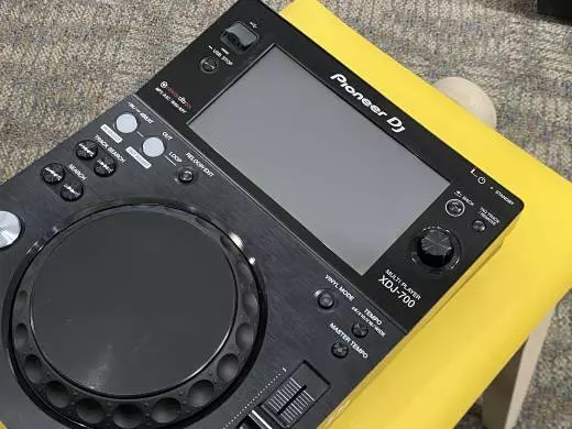 Pioneer DJ XDJ-700 2