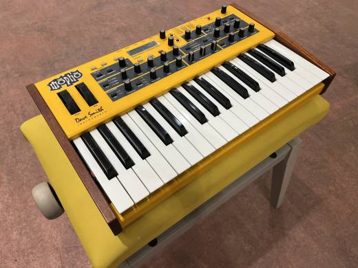 国内正規品　Dave Smith Instruments Mopho Dave Smith Instruments Mopho Keyboard - What To Know & Where To