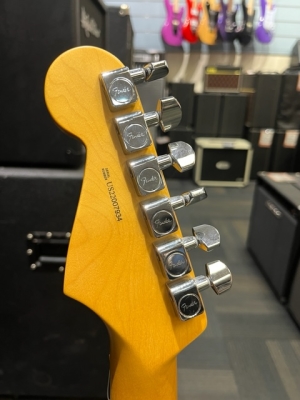 Fender American Professional II Stratocaster Maple Fingerboard Black 4