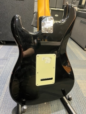 Fender American Professional II Stratocaster Maple Fingerboard Black 5