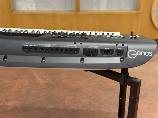 Yamaha - GENOS 2