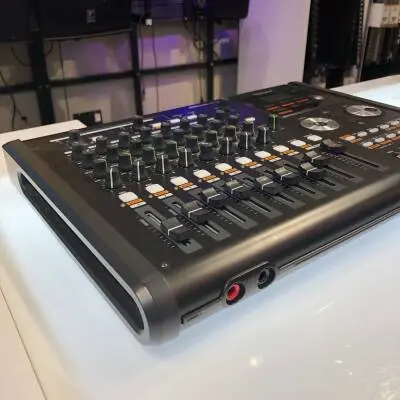 Tascam Digital Portastudio 2