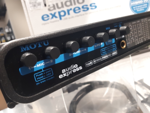 MOTU Audio Express - 6 x 6 Firewire/USB2 interface