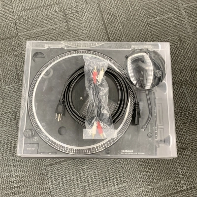 Technics - SL1200MK7 2