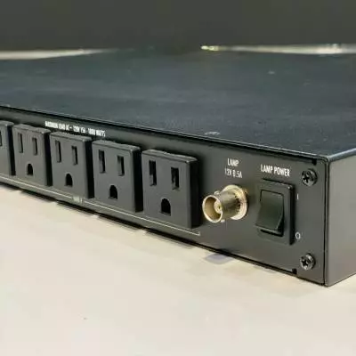 Furman P-1800 AR 2