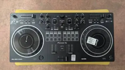 Pioneer DJ - DDJ-REV1
