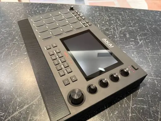 Akai - MPC LIVE II 2