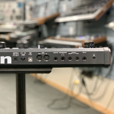 Novation - MININOVA 2