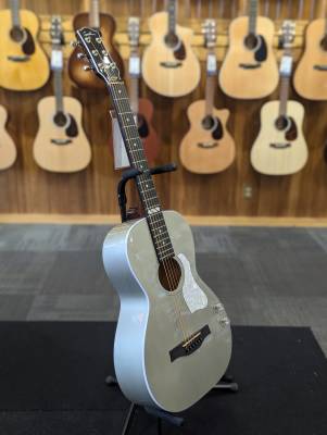 Godin Guitars Rialto Jr. Acoustic/Electric Guitar - Satina Gray
