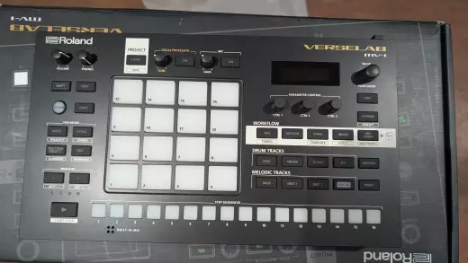 Roland - MV-1