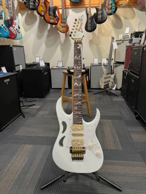 Ibanez PIA3761 Steve Vai Signature Stallion White