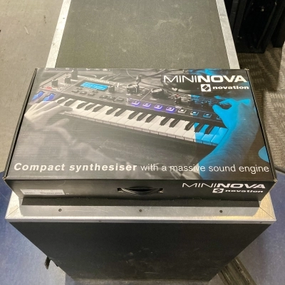 Novation Mininova 2