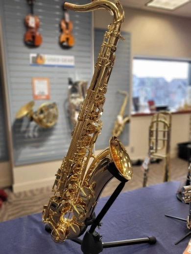 Jupiter JUP585GL Tenor Saxophone w/case 2