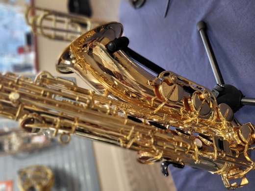 Jupiter JUP585GL Tenor Saxophone w/case 3