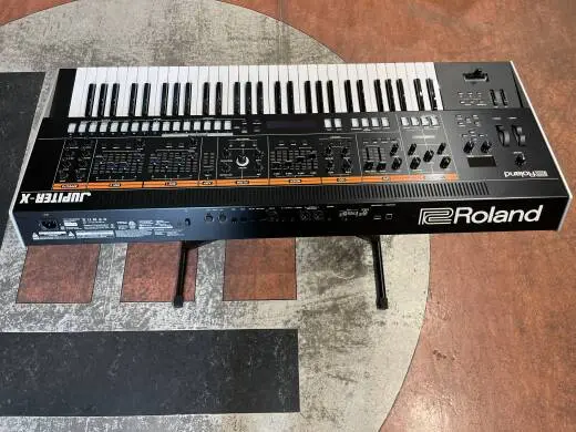 Roland - JUPITER-X 2