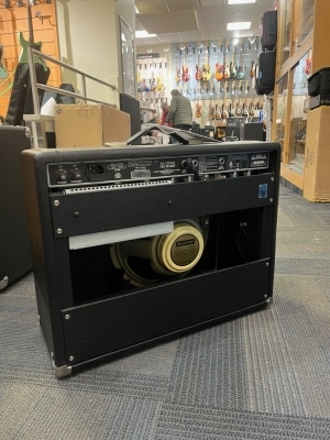 Fender 68 Custom Pro Reverb, 120V 2