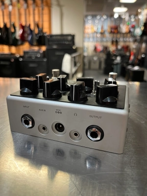 Darkglass B7K V2 Ultra Microtubes Overdrive Pedal 2