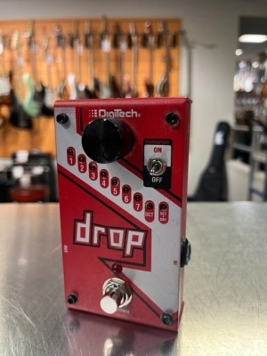 DIGITECH POLYPHONIC DROP TUNING PITCH SHIFTER