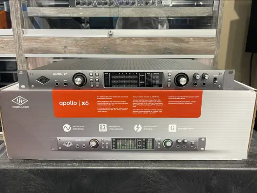 Universal Audio - UA-APX6 2