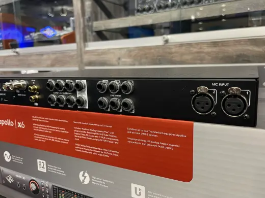 Universal Audio - UA-APX6 2