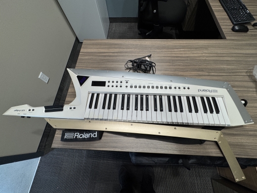 Roland - AX-EDGE-W