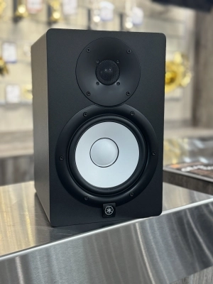Yamaha - HS7