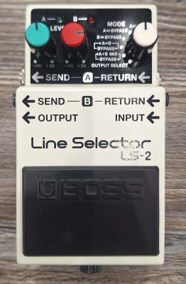 BOSS LS-2 Line Selector/Power Supply Guitar Pedal (LS-2