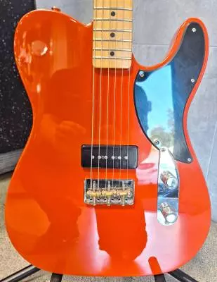Fender - Noventa Telecaster, Maple Fingerboard - Fiesta Red 2