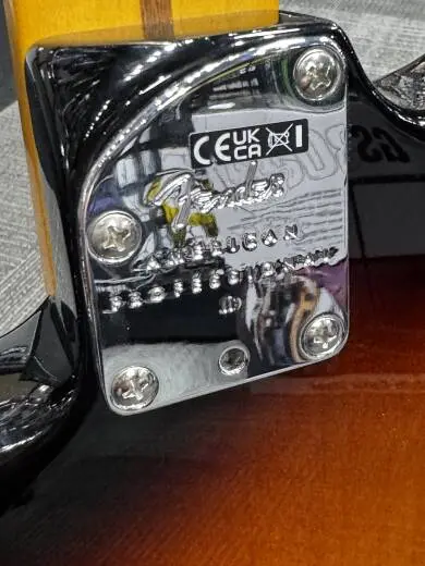 Fender - 011-3902-803 2