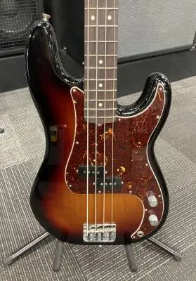 Fender AM PRO 2 Precision Bass 2