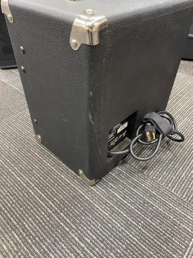 Fender Frontman 15B 2